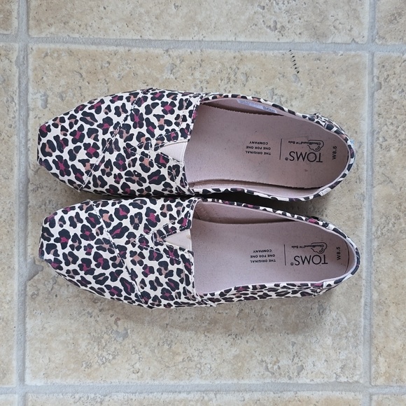 Animal Print Toms Slip On - Picture 1 of 5